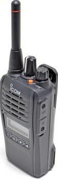 Icom IC-F29SDR mit Akku und Lader